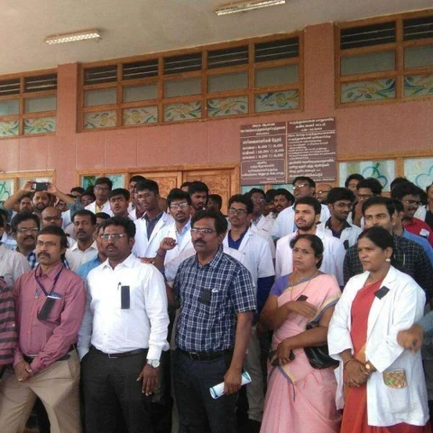 அரசு மருத்துவர்கள் ஒத்துழையாமை இயக்கப் போராட்டம்! - வரும் 4-ம் தேதி தொடங்குகிறது