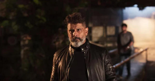 ஜிப்ரான் இசையில் பாடிய நடிகர் விக்ரம்! #kadaramkondan