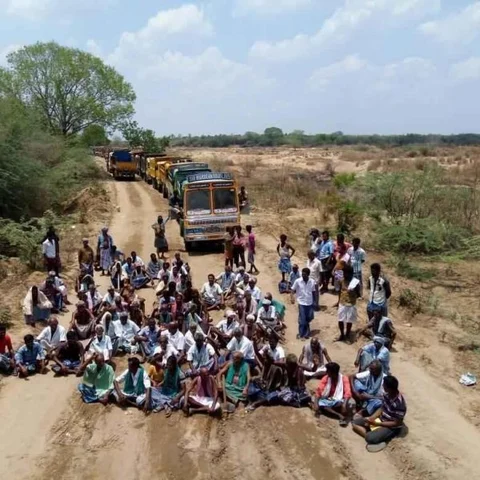 `நீங்கள் யூகிக்கும் அளவிற்கு எந்தப் பிரச்னையும் இல்லை!'- ஹெலிகாப்டர் குறித்து தாசில்தாரின் அடடே விளக்கம்