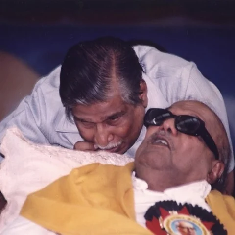 "ஒரு நாள் எழுதலைனா, ‘இன்னைக்கு பொழுது வீணாயிடுச்சே’ என்பார்!” கருணாநிதியின் நிழல் சண்முகநாதன்