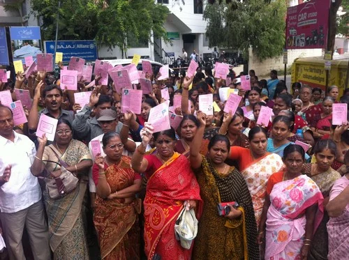 கூட்டுறவு சங்க தேர்தலில் போலி வாக்காளர்கள் - கோவையில் குடுமிபிடி (படங்கள்)
