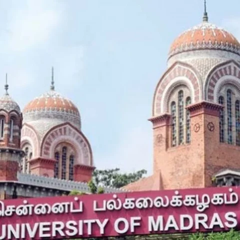 ``வசதியானவங்க மட்டுந்தான் படிக்கணுமா"!- தேர்வுக் கட்டண உயர்வு குறித்து மாணவர்கள் கேள்வி
