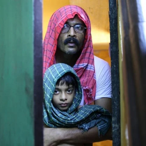 வாடகை வீட்டில் இருப்பவர்கள் மற்றும் வீட்டு ஓனர்கள் கவனத்துக்கு..! - ‘கடிகார மனிதர்கள்’ விமர்சனம்