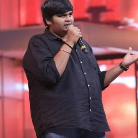 `ரஜினி சார் குரல்ல முதன்முதல்ல கேட்ட தருணத்தை மறக்கவே முடியாது!’ - கார்த்திக் சுப்புராஜ்