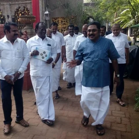 `கொடநாடு விவகாரத்தில் முதல்வர் ஏன் பதற்றம் அடையணும்?’ - சந்தேகம் எழுப்பும் தினகரன்