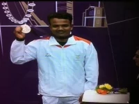 இந்தியாவுக்கு 2-வது பதக்கம்; துப்பாக்கிச் சுடுதலில் வெள்ளி வென்றார் விஜய்குமார்!