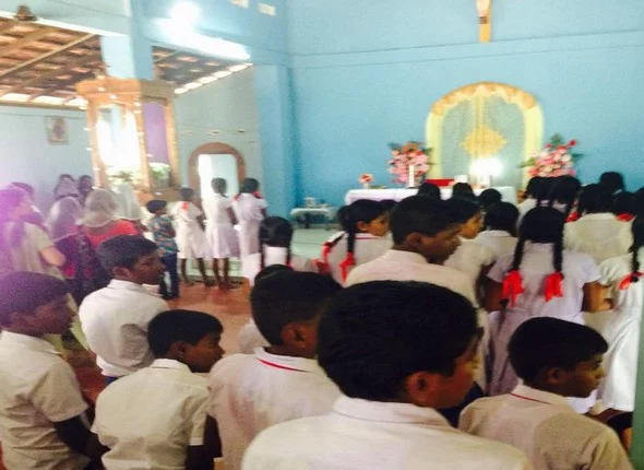 கண்ணீரில் மிதந்த முள்ளிவாய்க்கால் நினைவேந்தல்! (படங்கள்)