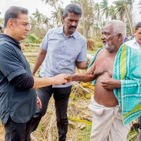 ஒரத்தநாடு விவசாயி அளித்த பதிலால் கண்கலங்கிய கமல்ஹாசன்!