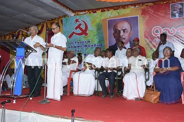 `மத்தியில் ஆளும் ஊழல் ஆட்சி அகற்றப்பட வேண்டும்!’ - நெல்லையில் சீதாராம் யெச்சூரி பேச்சு