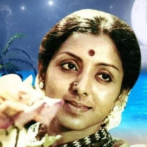 உதிரிப்பூக்கள்... வருடங்கள் கடந்தோடினாலும் உதிராத வாசம்! #38YearsOfUthiriPookal