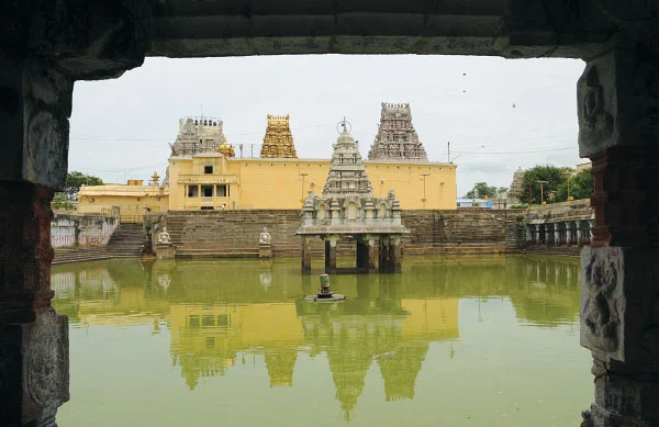 இதோ... எந்தன் தெய்வம்! - 41