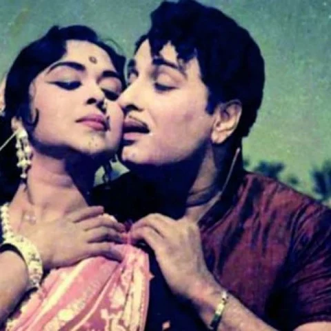 ‘இதழே இதழே தேன் வேண்டும்..!’ எம்.ஜி.ஆர் பட முத்தக்காட்சி மேக்கிங் விசேஷம்! - ஒப்பனையும் ஒரிஜினலும் எம்.ஜி.ஆர்.100 #MGR100 அத்தியாயம் - 10