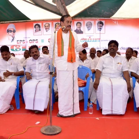 ``அம்மாவுக்குச் செய்த துரோகம்தான் உங்கள் தோல்விக்குக் காரணம்!” - ராஜகண்ணப்பனை விமர்சித்த அமைச்சர்