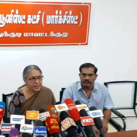 `தமிழக அரசின் இழப்பீடு கேலிக்கூத்தாக உள்ளது!’ - உ.வாசுகி குற்றச்சாட்டு