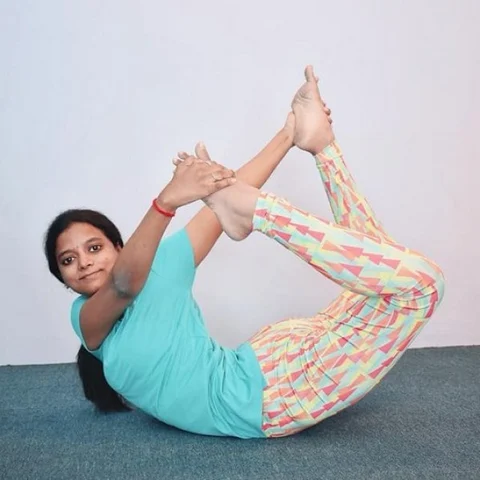 யோகாசனத்தில் உலக சாதனை படைத்த அம்ருதா!