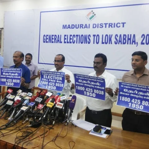 `தேர்தல் சமயத்தில் கோயிலுக்கு வருபவர்களைத் தடுக்க முடியாது’ - மதுரை ஆட்சியர் கருத்து !