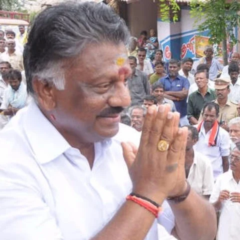 Is BJP ditching Panneerselvam?