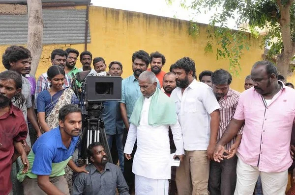 'மேற்குத்தொடர்ச்சி மலை' படப்பிடிப்பு தளத்தில் இளையராஜா!