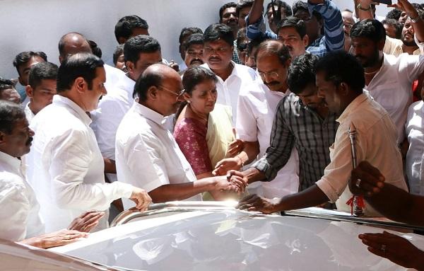 `சந்திப்பு நன்றாகவே முடிந்தது; தொகுதிப் பங்கீடு குறித்து பேசல!'- விஜயகாந்த் இல்லத்தில் ராமதாஸ்
