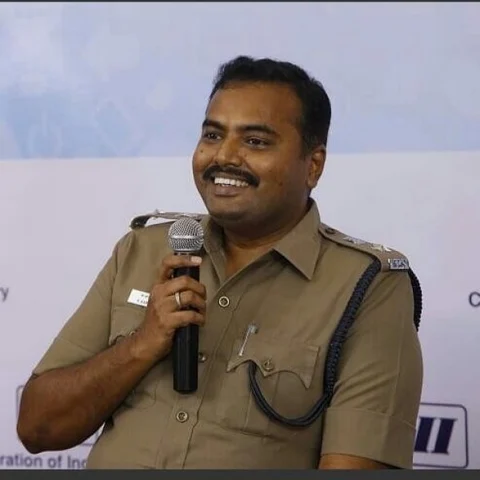எனக்கு மகிழ்ச்சியளித்த 2 காட்சிகள்! - விஸ்வாசம் படக் குழுவைப் பாராட்டிய காவல் துணை ஆணையர்