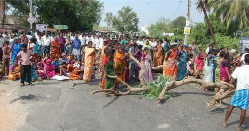 வந்தவாசி கலவரம்: 675 பேர் வழக்கு (படங்கள்)