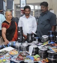 திருட்டு டி.வி.டி. தயாரித்த ஒருவர் கைது: ரூ.10 லட்சம் மதிப்புள்ள பொருட்கள் மீட்பு