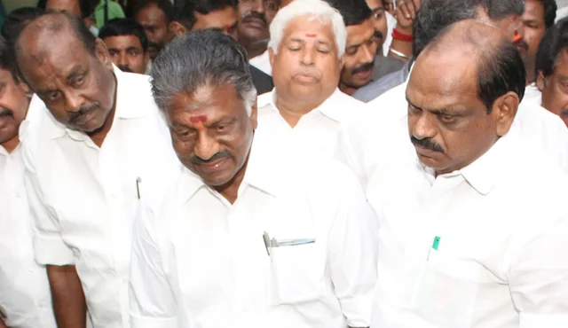 அரண்டு கிடக்கும் 'ஓபிஎஸ்' டீம்... வேட்பாளர் பட்டியலிலும் பெயர் காலி?