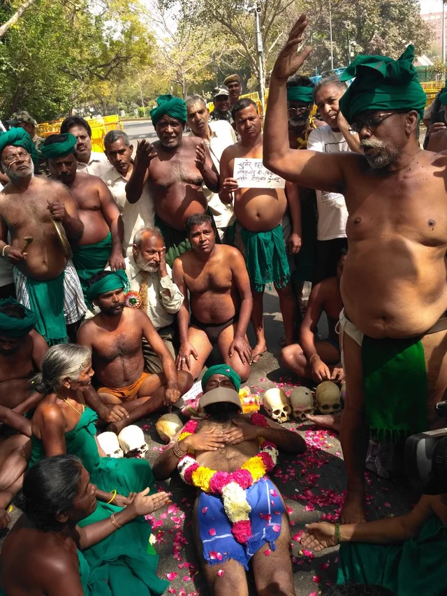 'போராட்டம் தொடரும்'- ஜெட்லியை சந்தித்தபின் தமிழக விவசாயிகள் அறிவிப்பு