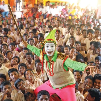கடல் பூதம் தந்த மகிழ்ச்சி!