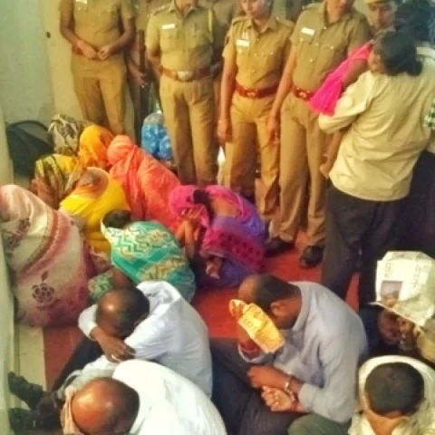 பள்ளிச் சிறுமிகள் பாலியல் தொழிலுக்கு தள்ளப்பட்ட கொடூரம் - 16 பேர் குற்றவாளிகள் என அறிவிப்பு!