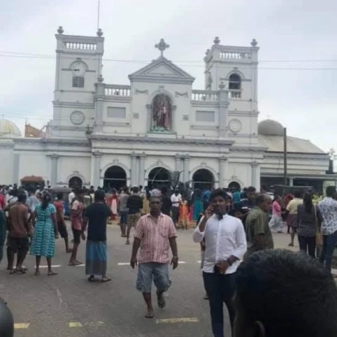 இலங்கையில் மீண்டும் குண்டுவெடிப்பு - தொடர் பதற்றத்தால் அவசர நிலை பிரகடனம்!