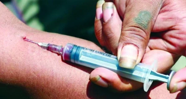 போதை ஊசியுடன் கல்லூரி மாணவர்கள்: குழித்துறை அதிர்ச்சி