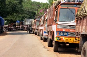 காவிரி நீர் திறக்க எதிர்ப்பு: மைசூர், மாண்டியாவில் பந்த்
