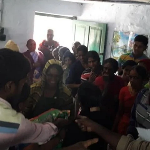 கேரளா வெள்ளம்: மூணாரில் உதவி கிடைக்காமல் தவிக்கும் தமிழர்கள்!