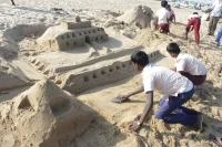மெரினா கடற்கரையில் மணற்சிற்பங்கள் அமைக்கும் போட்டி - ஆல்பம்