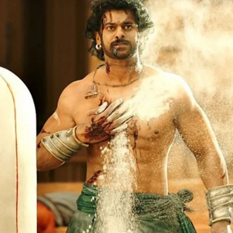 லோக்கல் சேனலில் `பாகுபலி - 2' ... தயாரிப்பாளர்கள் அதிர்ச்சி!