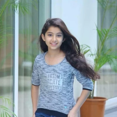 'தெய்வத் திருமகள்’ சாரா இப்போது என்ன செய்து கொண்டிருக்கிறார்? #VikatanExclusive