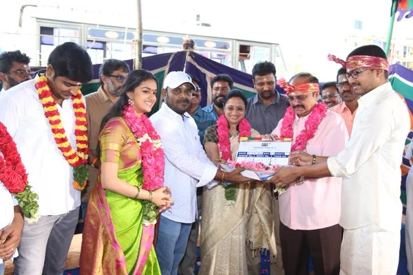 விஜய்க்காக பத்து வருஷம் காத்திருந்த இயக்குனர் ...