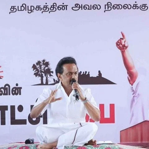 `நான் தாத்தா இல்லம்மா, மாமா'! - எல்.கே.ஜி சிறுமியிடம் மு.க.ஸ்டாலின் நகைச்சுவை