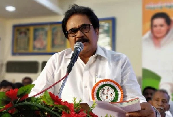 `தை பிறக்கட்டும்... மக்களுக்கு விடுதலை கிடைக்கட்டும்’ - தலைவர்கள் பொங்கல் வாழ்த்து