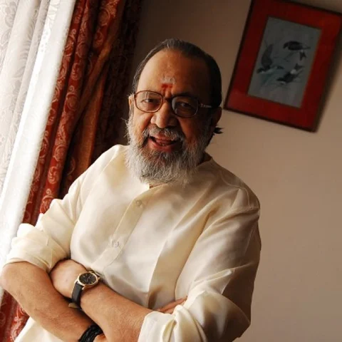`உனக்காகப் பிறந்தேனே எனதழகா' முதல் ஒரு ரூபாய்க்கு ஒரு கிலோ/ஒரு ஹலோ வரை... வாலி மேஜிக்! #RememberingVaali