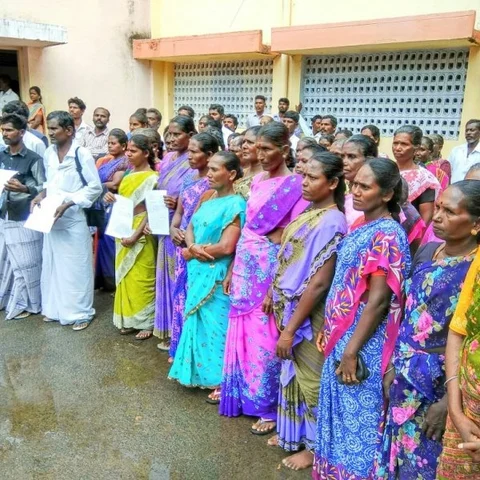 மீன்பிடி உரிமை கோரி மன்னார் வளைகுடா தீவுகளில் 'குடியேறும் போராட்டம்'!