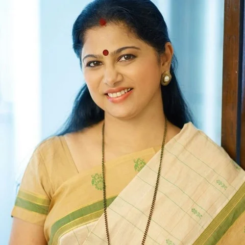 “வீட்ல தமிழ் பேசலைன்னா என் மாமியார் டென்ஷன் ஆகிடுவாங்க!” நெகிழும் நடிகை கல்யாணி