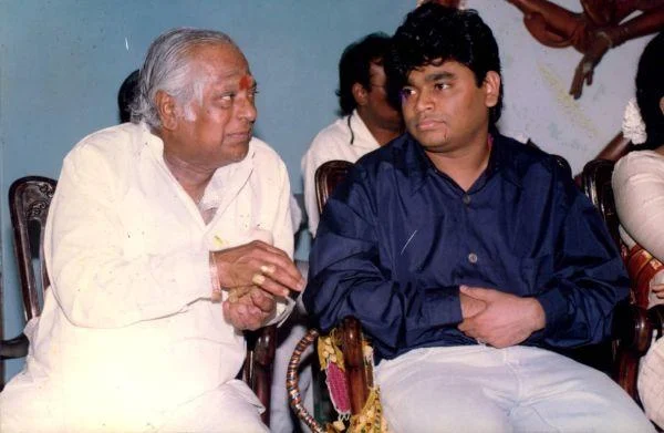 ``இளையராஜா புகழ்பெற ஆரம்பிச்சப்போ அப்பா என்ன சொன்னார் தெரியுமா?!" - எம்.எஸ்.விஸ்வநாதன் மகள்