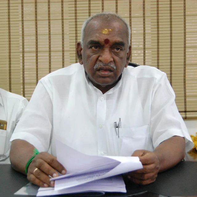 `கஜா புயலால் பாதிக்கப்பட்டிருக்கும் இந்த நேரத்தில் போராட்டம் தேவையா?’ - தமிழிசை