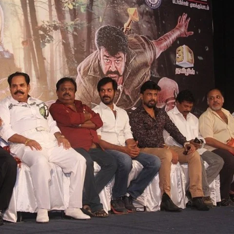 ’மலையாளத்தில் இல்லாதது தமிழில் இருக்கு..!’ - புலிமுருகன் அப்டேட்