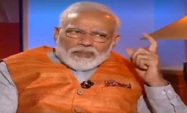 `ரேடாரைத் தொடர்ந்து இ-மெயில்..!’ - மீண்டும் சர்ச்சையில் சிக்கிய மோடி