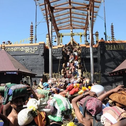 ``எல்லா மதத்தினரும் சபரிமலை கோயிலுக்குச் செல்லலாம்” - கேரள உயர் நீதிமன்றம் அதிரடி