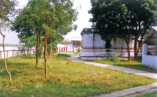 குருபலம் கூட்டும் ஆரண்ய சேஷத்திரங்கள்!