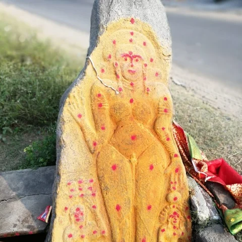 ஒரே கிராமத்தில் 33 கோயில்கள்... ஆன்மிகச் சுற்றுலா தல அந்தஸ்து கிடைக்குமா?
